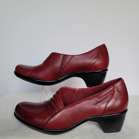 CLARKS Wyld Foxtro Slip-On Leather Shoes- Wine color- Women's Size 9M - Picture 11 of 15